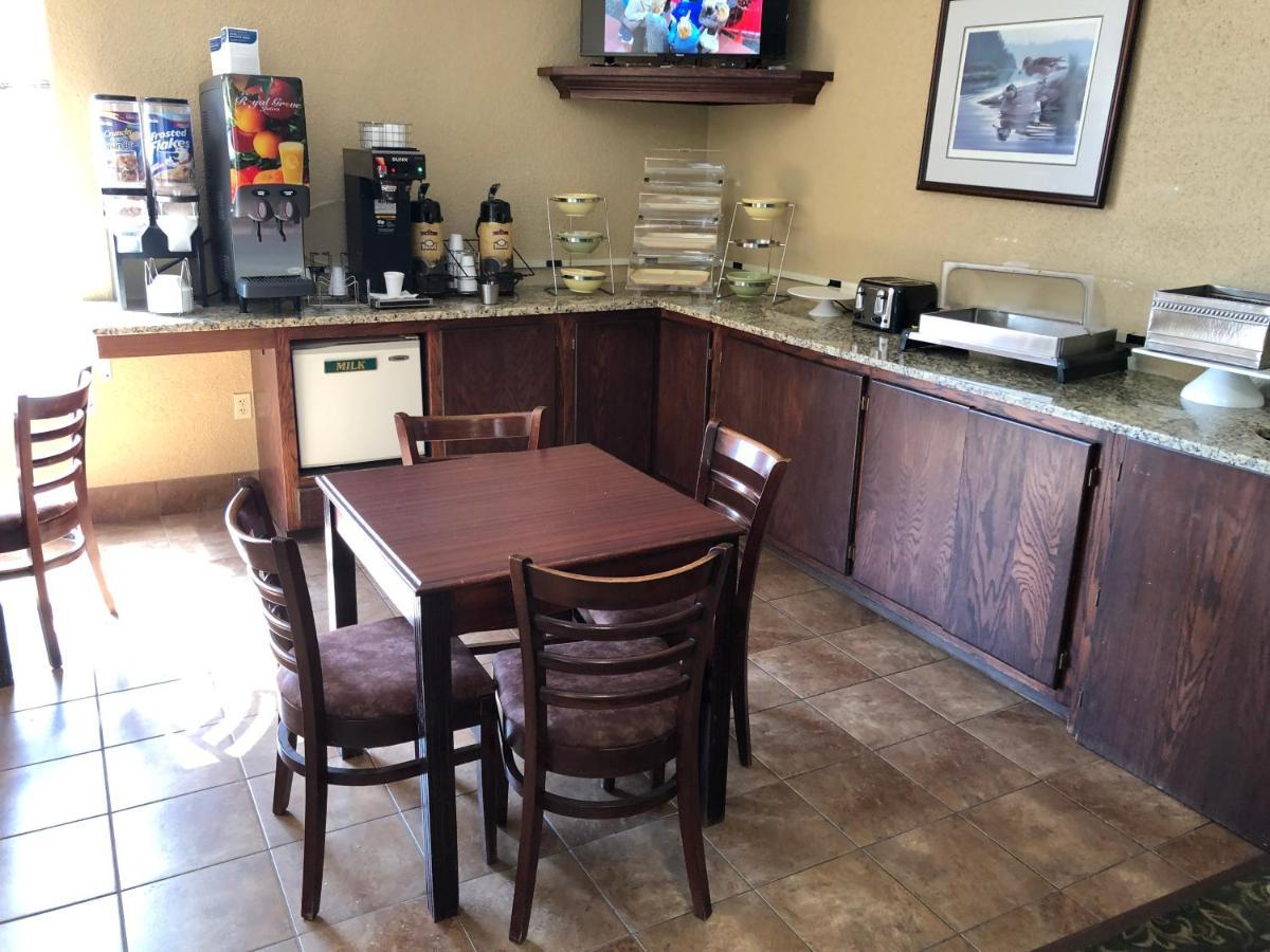 Econo Lodge Wisconsin Rapids Ngoại thất bức ảnh