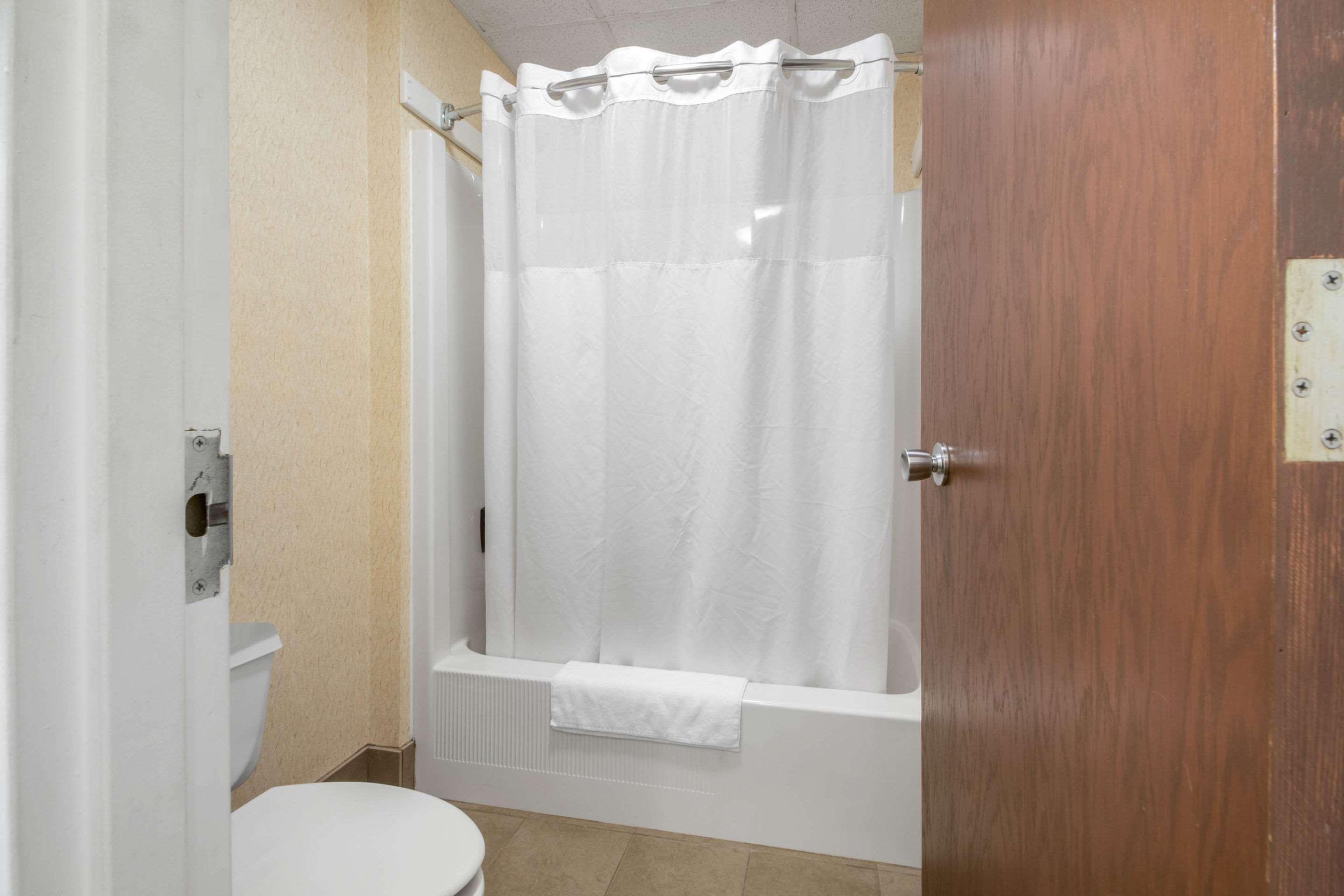 Econo Lodge Wisconsin Rapids Ngoại thất bức ảnh