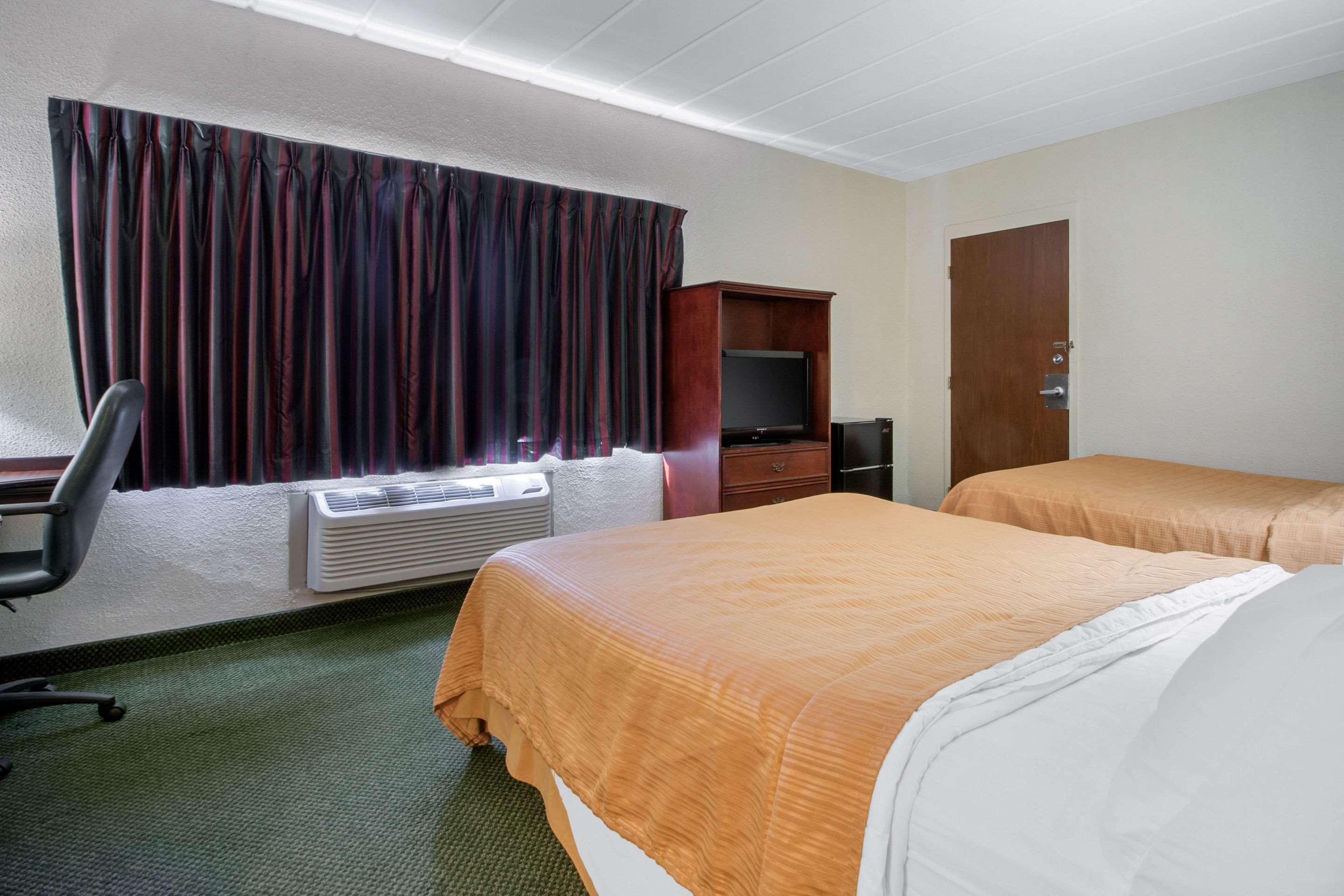 Econo Lodge Wisconsin Rapids Ngoại thất bức ảnh
