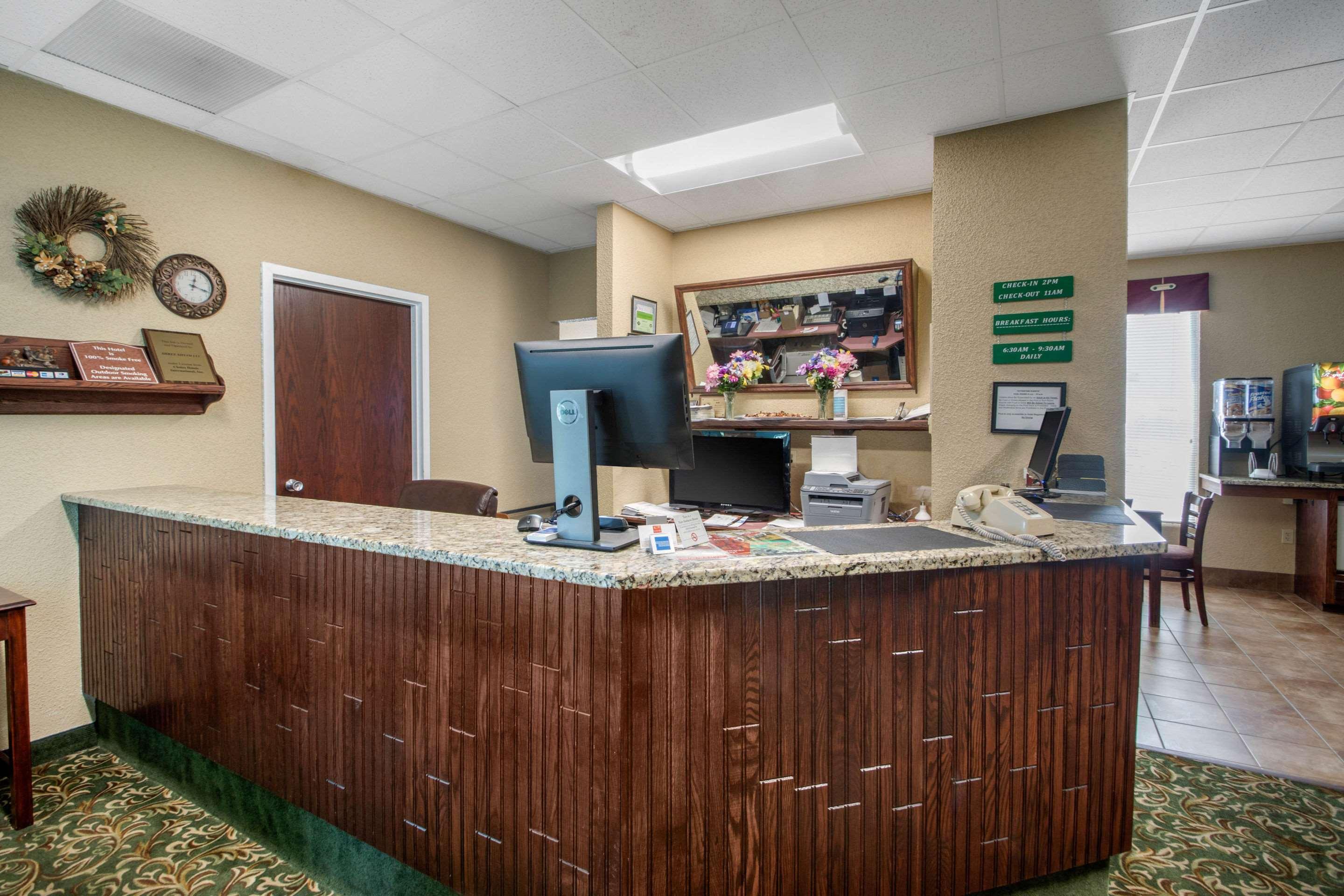 Econo Lodge Wisconsin Rapids Ngoại thất bức ảnh