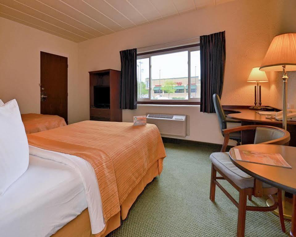 Econo Lodge Wisconsin Rapids Ngoại thất bức ảnh
