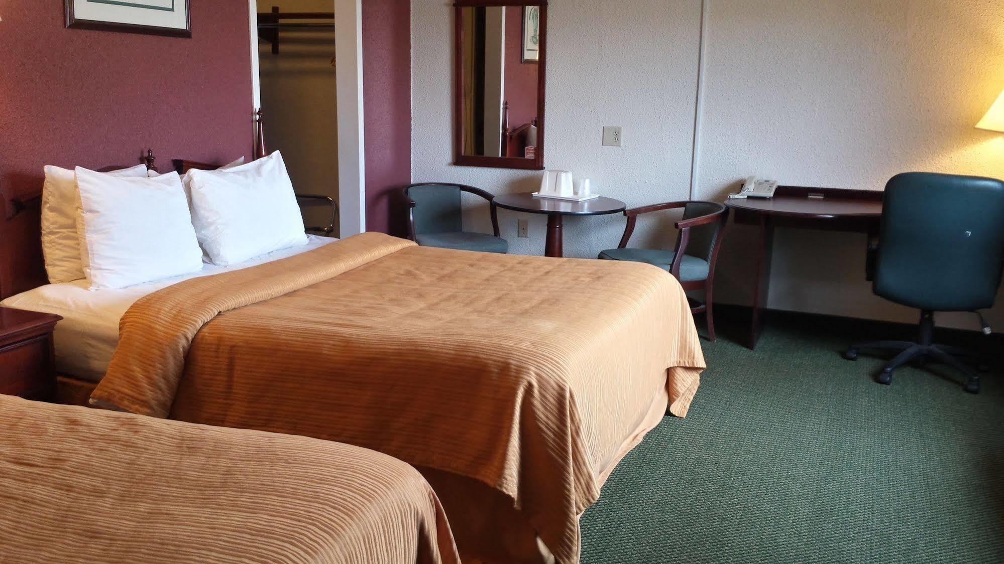 Econo Lodge Wisconsin Rapids Ngoại thất bức ảnh